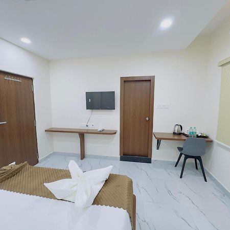 Hotel Apex Inn Hyderabad Airport Εξωτερικό φωτογραφία